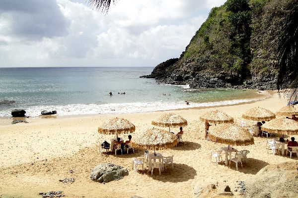 Praia do Cachorro Noronha